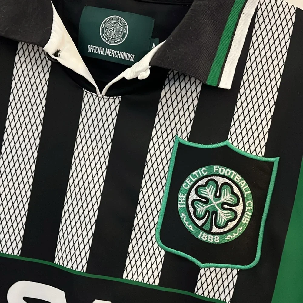 Celtic football club jersey - Picture 2 of 4